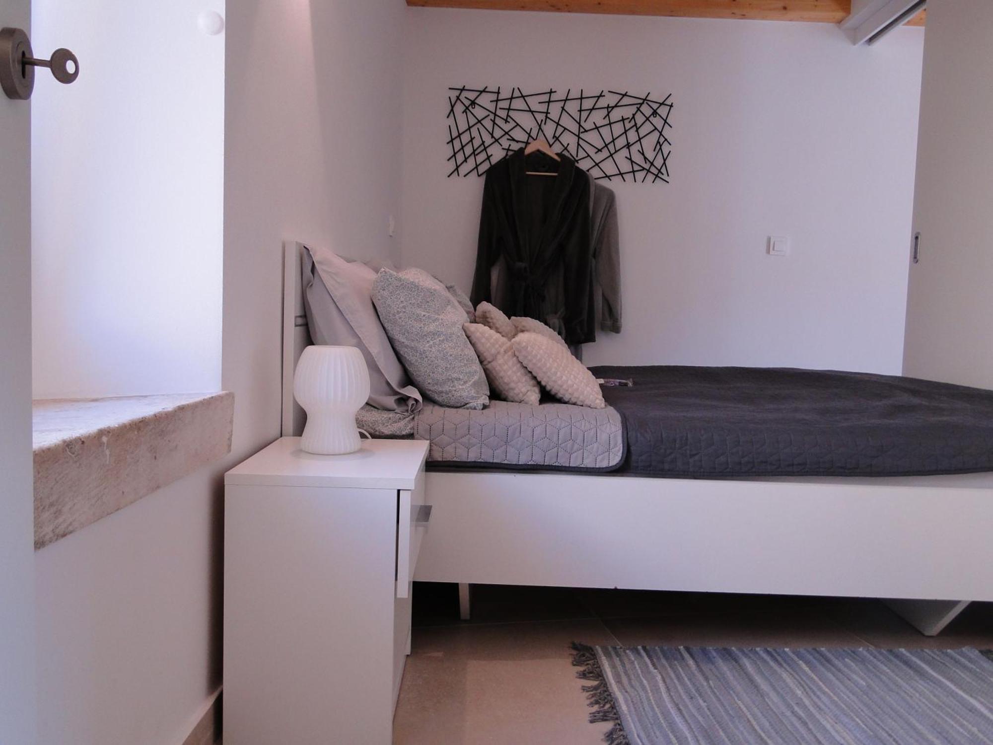 Heritage Kyra & Fox In Pitve, Hvar Apartma *